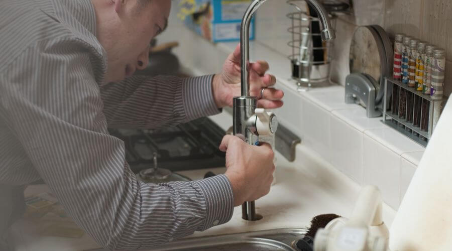 Expert burst pipe repair services in Crystal City, MO